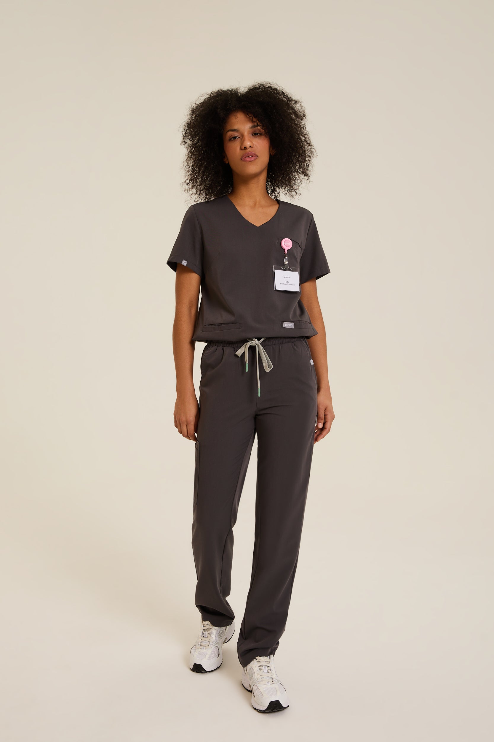 women wearing gray medical scrubs
Women’s gray scrubs for healthcare professionals Gray women’s medical scrubs for hospital and clinic use
